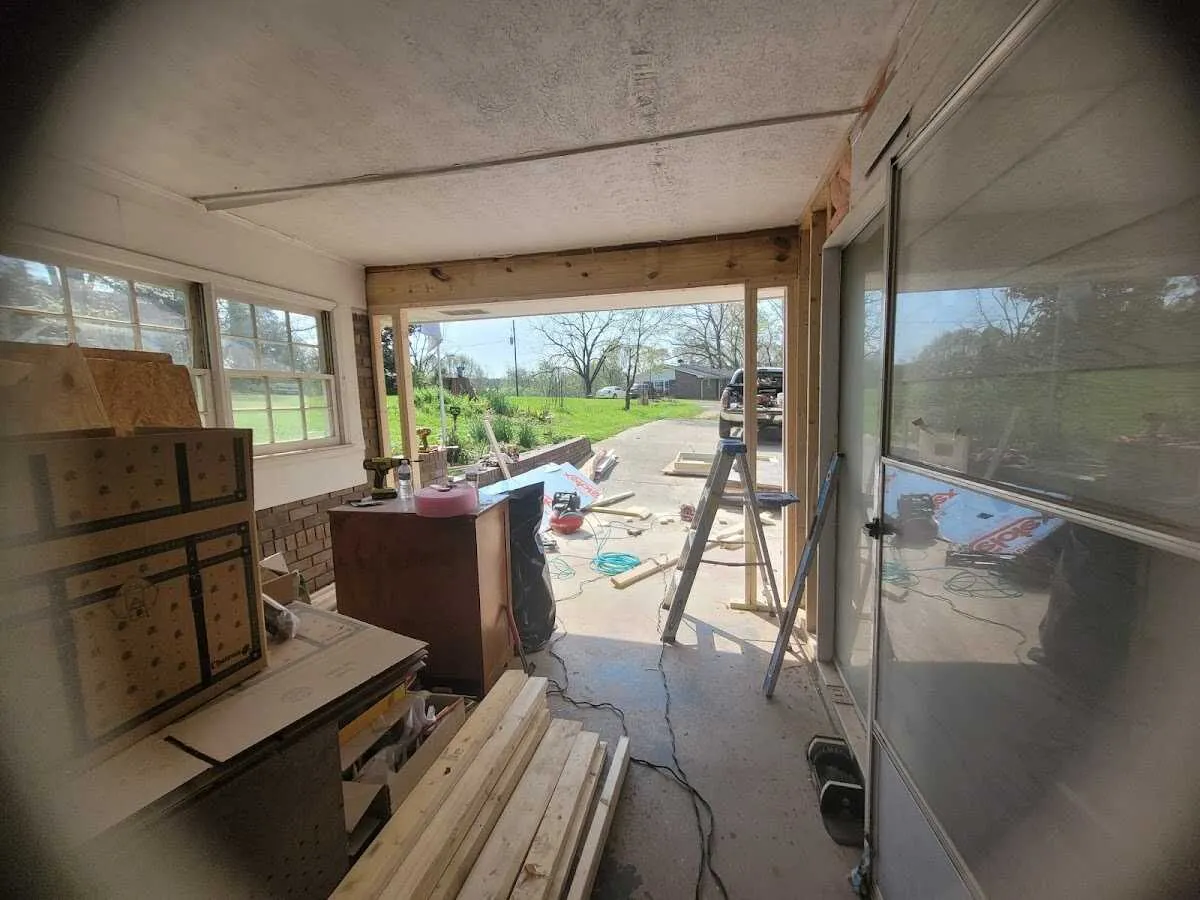 Air movers and dehumidifier for Water Mitigation Services in Peninsula